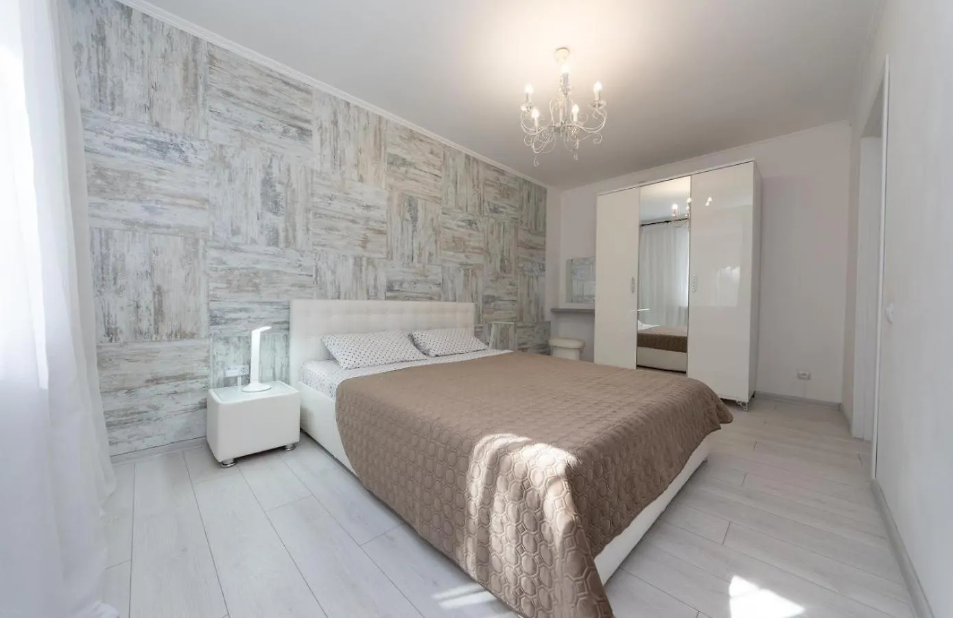 Flat 24 On Lesi Ukrainki 12 With 1 Bedroom Κίεβο Διαμέρισμα
